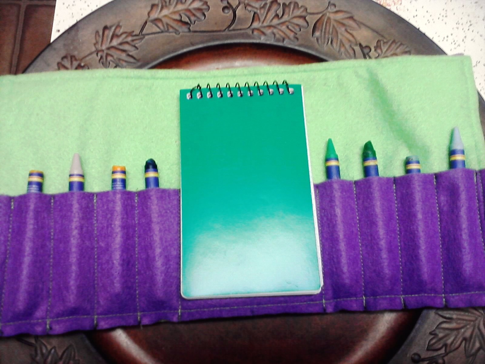 crayon roll with notepad tutorial